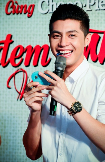 Bùng nổ cơn sốt "Tình" trong giới trẻ - 7 Noo Phước Thịnh hài hước cho rằng, tình bạn của anh luôn xuất phát từ “bàn nhậu”