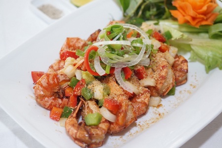 Những món nướng ngon khiến bạn mê mẩn - 6 Tôm hoàng kim