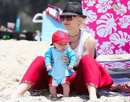 Gwen Stefani đưa con 3 tháng tuổi ra biển - 10 Gwen Stefani