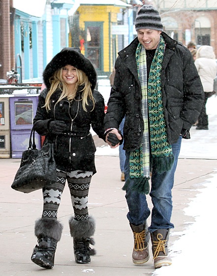 Những hình ảnh hạnh phúc của Jessica Simpson và bạn trai - 3 VN
