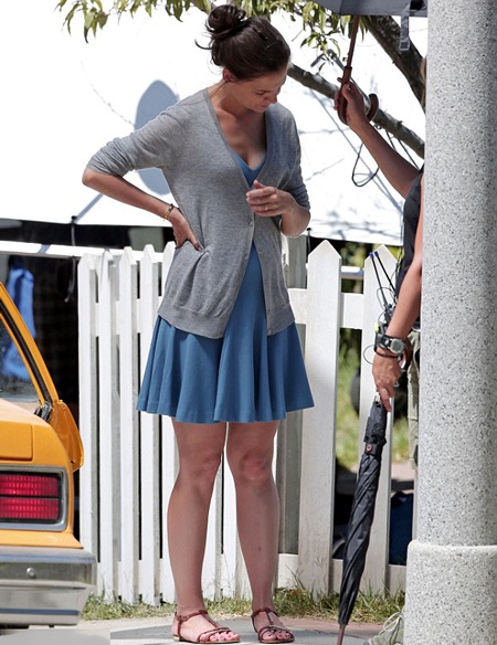 Katie Holmes "cặp kè" Ryan Reynolds? - 8 Katie Holmes