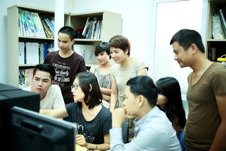 Quán quân Nhà thiết kế thời trang Việt Nam sắp ra mắt bộ sưu tập mới - 4 Chăm chú tìm hiểu về các phần mềm tiên tiến tại Canifa
