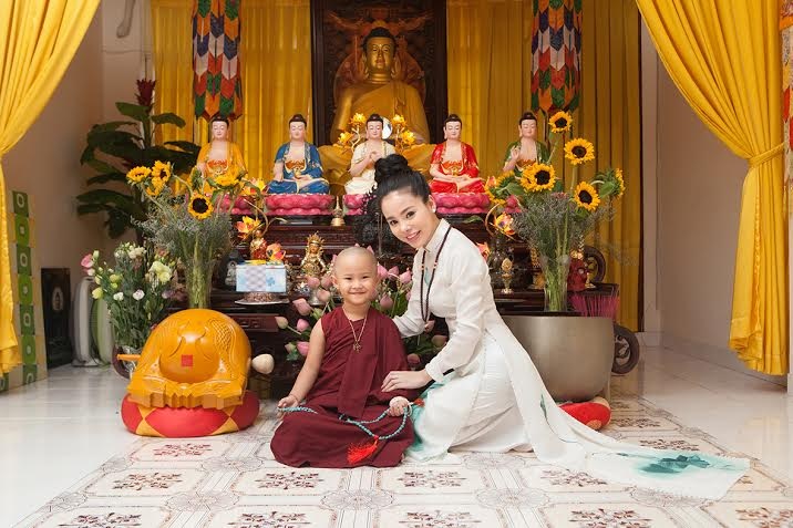 Diễn viên - doanh nhân Hạ My vừa phát tâm quy y Phật giáo - 8 Huyền Anh