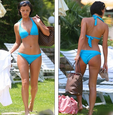 Người đẹp Anh khoe vòng eo nhỏ xíu - 13 Lucy Mecklenburgh
