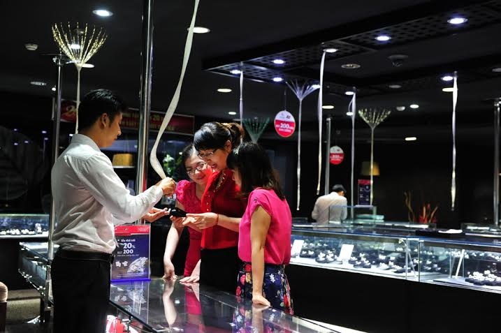 “Cơn sốt” trang sức DOJI toàn quốc - 1 “Cơn sốt” trang sức DOJI toàn quốc