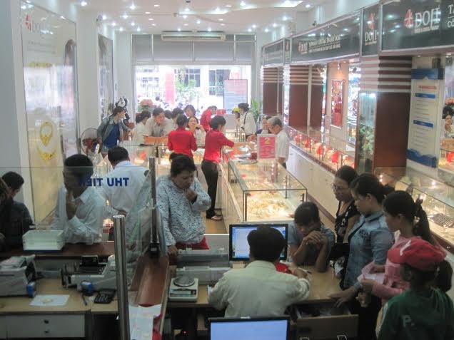 “Cơn sốt” trang sức DOJI toàn quốc - 4 “Cơn sốt” trang sức DOJI toàn quốc
