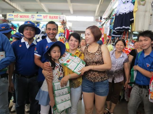 Sơn Spec cùng Quyền Linh làm đẹp môi trường Đà Nẵng - 2 Phía nhà tài trợ-ông Lê Đức Trọng, GĐ nhãn hàng sơn Spec khu vực phía