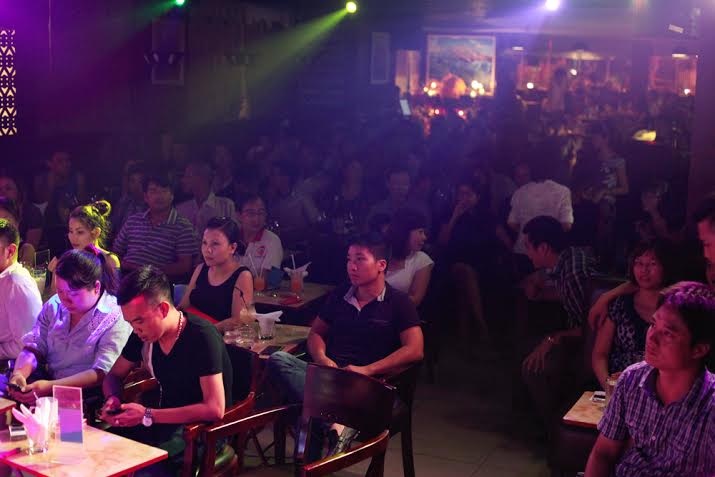 Quang Lê “gõ cửa trái tim” khán giả Hà thành - 4 Quang Lê “gõ cửa trái tim” khán giả Hà thành