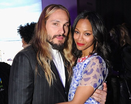 Bà bầu Zoe Saldana hạnh phúc sánh đôi bên chồng - 4 Pregnant Zoe Saldana