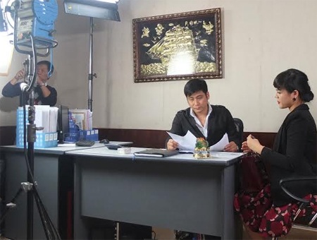 Minh Tiệp trong phim mới Hoa hồng mua chịu