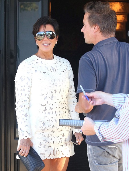 Mẹ cô Kim trẻ hơn nhiều so với tuổi - 4 Kris Jenner