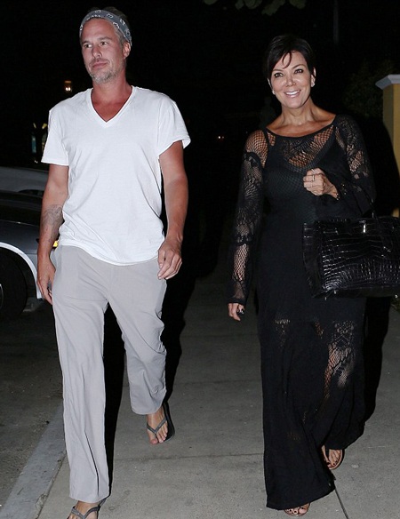 Mẹ cô Kim trẻ hơn nhiều so với tuổi - 5 Kris Jenner