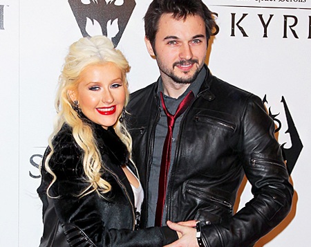 Christina Aguilera đã sinh con gái - 1 Christina Aguilera và bạn trai vừa đón con gái chào đời