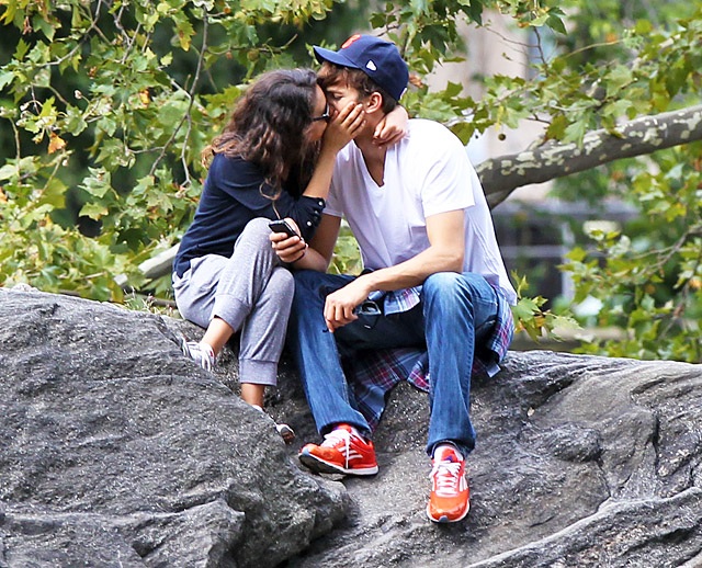 Những khoảnh khắc hạnh phúc của Ashton Kutcher và Mila Kunis - 7 Ashton Kutcher and Mila Kunis'
