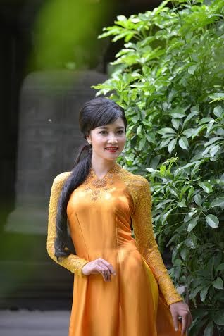 Hoa hậu Triệu Thị Hà duyên dáng với áo dài - 5 Thực hiện: