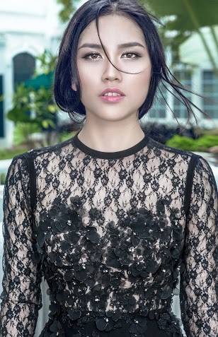 Vợ Minh Tiệp lộng lẫy với váy “nghìn đô” - 5 Gương mặt, mái tóc vợ Minh Tiệp như được thêm quyền lực bởi phù thủy make-up Phương Trang