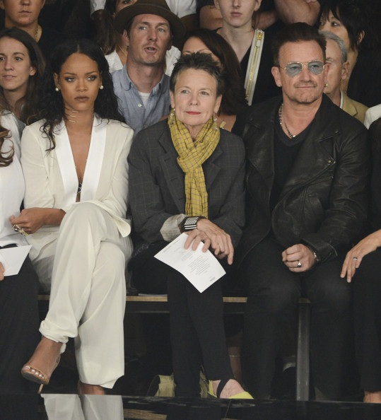 Rihanna đắt show tại tuần lễ thời trang New York - 1 VN
