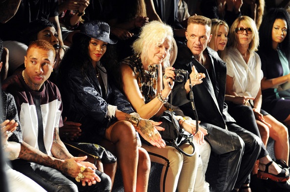 Rihanna đắt show tại tuần lễ thời trang New York - 4 VN