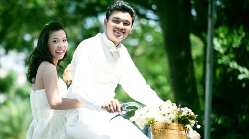 Lovebus - Tình yêu có phải chỉ là trải nghiệm? - 1 Marsu và Sơri – cặp đôi duy nhất kết hôn sau chương trình