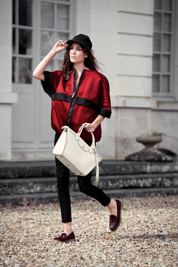 Cơn sốt mới trong BST mùa thu Longchamp 2014 - 3 Chiếc túi trắng nổi bật tôn thêm dáng vẻ thanh lịch cho Alexa Chung