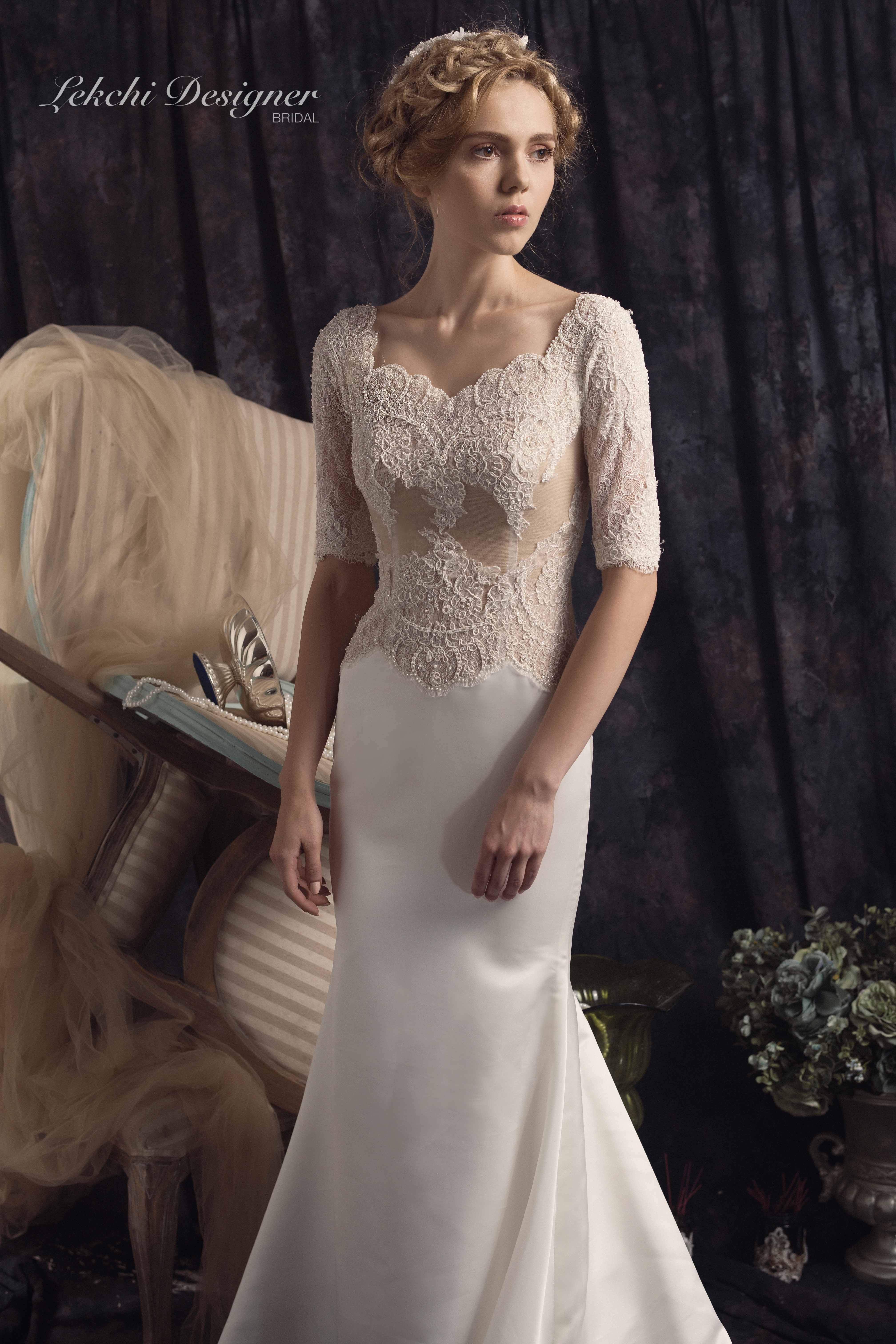 Mẫu tây trong bộ sưu tập xuân - hè 2015 của Lek Chi - 8 Cực kỳ tinh tế khi kết hợp những chất liệu truyền thống đã tạo nên những tác phẩm hoàn hảo