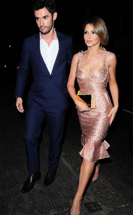 Cheryl Cole rạng rỡ bên chồng mới - 1 VN