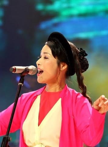 NSƯT Tố Uyên - Nhan sắc mãi ngọt ngào - 1 Đẹp mãi cùng năm tháng