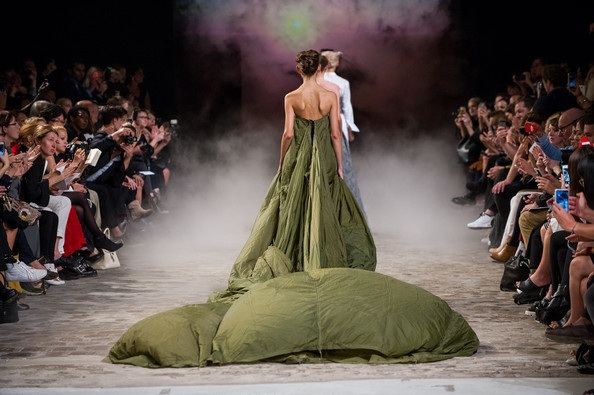 Dàn “sao” dập dìu tại tuần lễ thời trang Paris - 22 VN