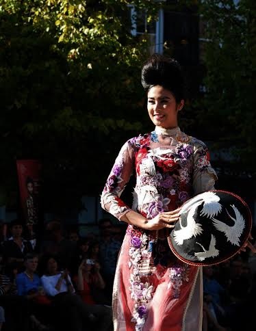 Mẫu của Công Khanh