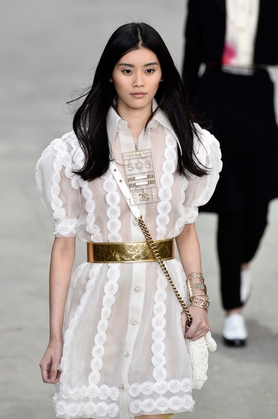 Dàn siêu mẫu đình đám xuất hiện trong show diễn của Chanel - 5 Ming Xi