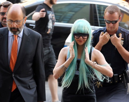 Vừa rời viện tâm thần, Amanda Bynes lại bị bắt - 1 Amanda Bynes