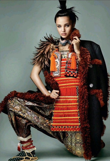 Miranda Kerr hóa thành geisha gợi cảm - 1 Miranda Kerr
