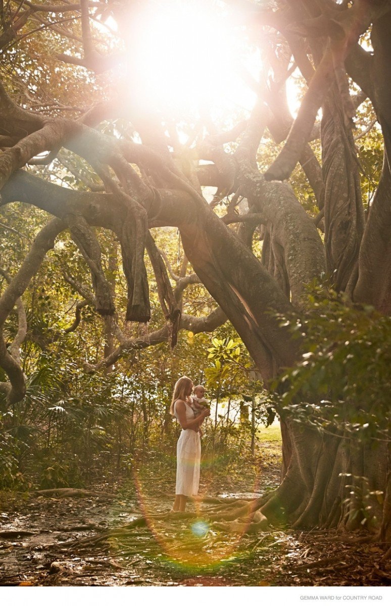 Siêu mẫu “búp bê” bế con chụp hình quảng cáo - 7 Gemma Ward