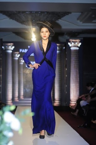 Nổi bật với phong cách Retro là bộ sưu tập của nhà thiết kế trẻ Trang Cherry với chủ đề Memory.