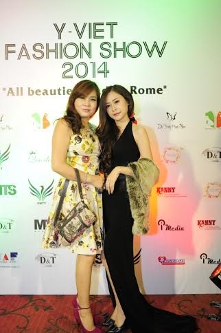 NTK Trang Cherry và bà Thanh Hằng - Tổng giám đốc công ty cổ phần khách sạn và du lịch Thanh Hằng.