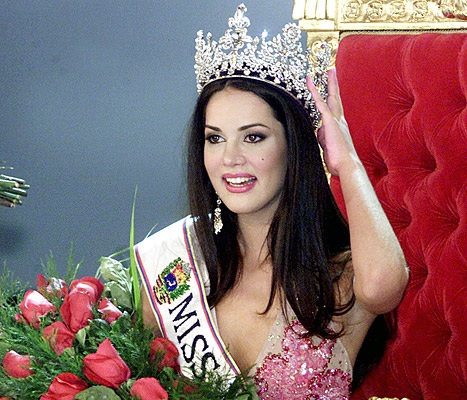 Á hậu hoàn vũ bị sát hại - 1 Hoa hậu Venezuela Monica Spear vừa qua đời ở tuổi 29