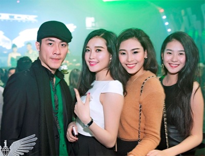 Dàn sao trẻ cùng mỹ nhân tụ hội - 5 Người ta cũng thấy gương mặt điển trai của Á vương Việt Nam 2010 Hà Trọng Tài cùng bạn bè