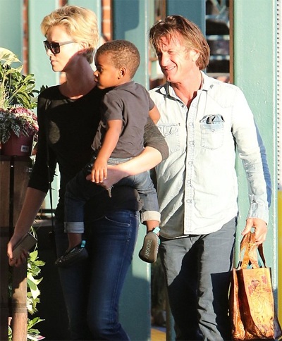 Charlize Theron và Sean Penn thực sự đang hẹn hò - 1 VN