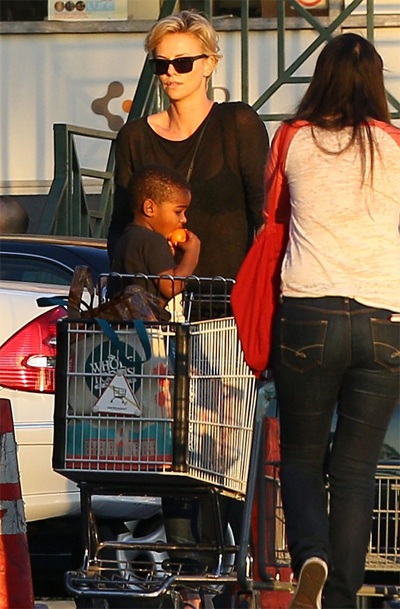 Charlize Theron và Sean Penn thực sự đang hẹn hò - 8 VN