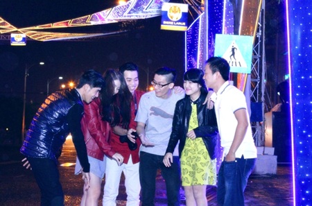 Con đường đèn cũng là nguồn cảm hứng cho các bạn trẻ đam mê nhiếp ản