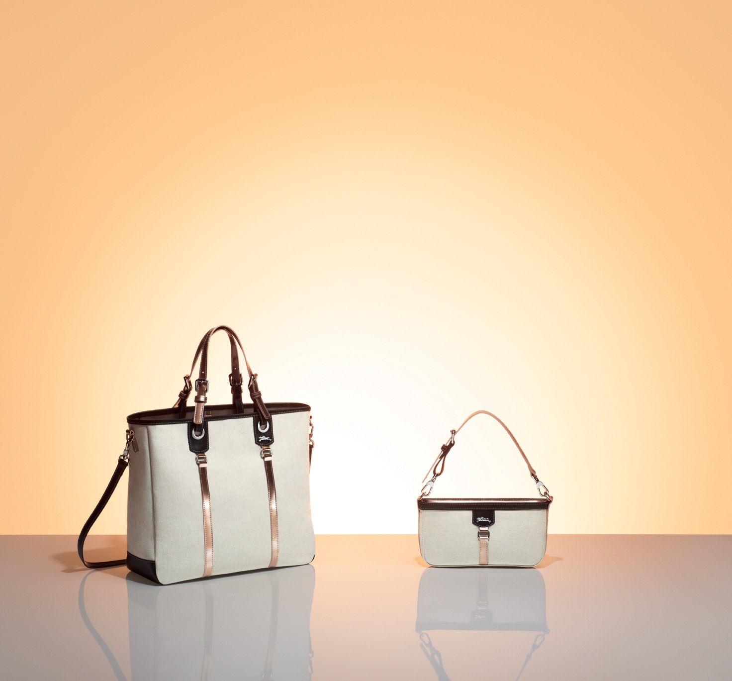 Vàng ánh kim - màu lên ngôi trong BST Longchamp 2014