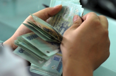 "Hạ trần lãi suất, NHNN “làm khó” ngân hàng nhỏ" - 1 Hạ trần lãi suất, NHNN “làm khó” ngân hàng nhỏ