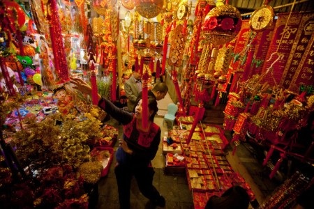 "Lạm phát, phong bao lì xì gấp đôi năm ngoái" - 2 "Lạm phát, phong bao lì xì gấp đôi năm ngoái" - 2