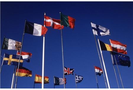 Tấm rào chắn với thương mại tự do Việt Nam - EU dần được dỡ bỏ - 1 Tấm rào chắn với thương mại tự do Việt Nam - EU dần được dỡ bỏ