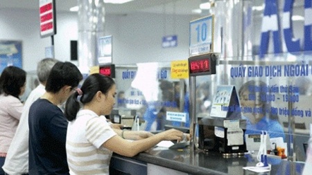 ACB: "Thanh khoản ngân hàng không thiếu" - 1 NHNN ngày hôm qua đã bất ngờ bơm ra một lượng tiền lớn 5.000 tỷ đồng trên thị trường mở.