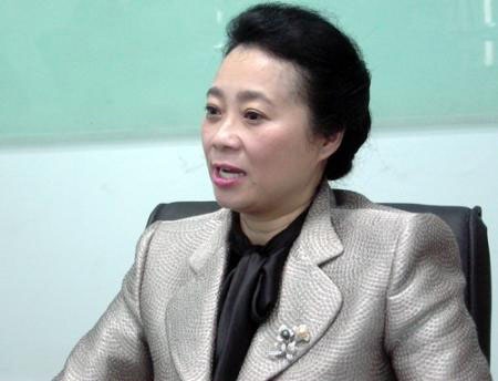 Công ty của bà Hoàng Yến bị đưa vào diện cảnh báo trên TTCK - 1 Tân Tạo đã bị nhắc nhở 2 lần về việc chậm nộp BCTC soát xét bán niên.