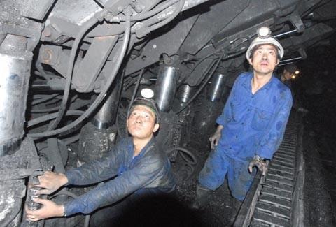 Tiếp tục đề xuất giảm thuế xuất khẩu và tăng giá bán than