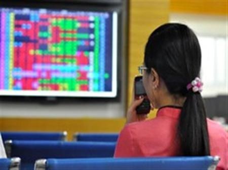 Sau những phiên thanh khoản lên cao nhờ tiền đầu cơ lớn, thị trường trở lại những ngày u ám.