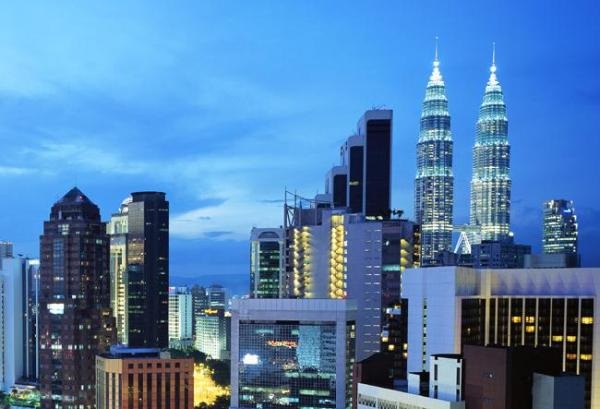 Việt Nam lần đầu xuất siêu sang Malaysia sau 10 năm - 1 Tổng kim ngạch thương mại 2 chiều giữa Việt Nam và Malaysia đã tăng 17% trong năm 2012.
