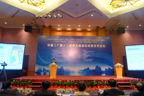 Diễn đàn hợp tác kinh tế, thương mại Việt Nam - Trung Quốc (Quảng Tây) chiều 10/5 (Ảnh: BD).